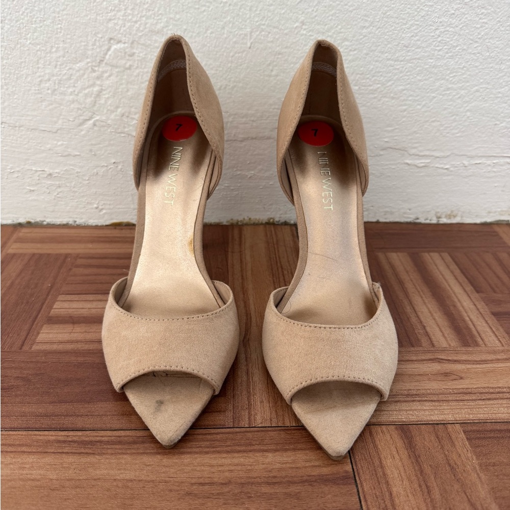 Tan heels